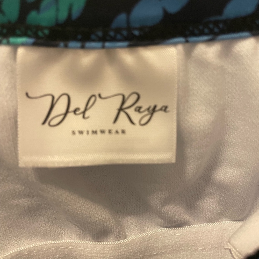 Del Raya Swim Top - Picture 6 of 14